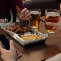 Çıtır Tavuklar + 2 Efes Fıçı