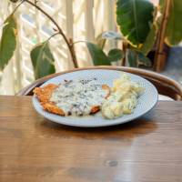 Mantar Soslu Tavuk Schnitzel